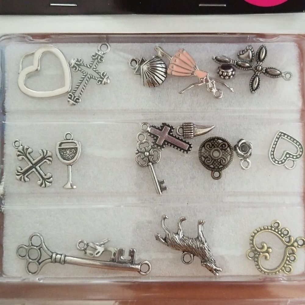 1 Charm 